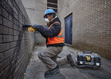 Dewalt DCG418X2 FLEXVOLT® 60V MAX* Brushless 4-1/2 in. - 6 in. Cordless Grinder with Kickback Brake Kit - NYDIRECT