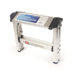 Camco 43672 Step Stool- Aluminum, Folding with Plastic Feet - NYDIRECT